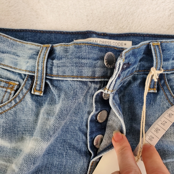27. American Dress Code Denim Crop - Picture 10 of 13